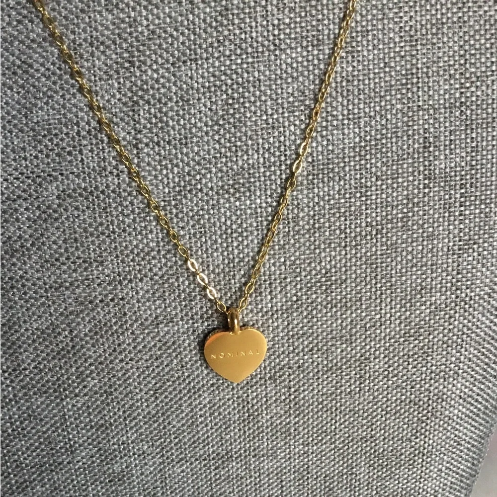 NOMINAL LETTER  HEART CHARM 18K GOLD NECKLACE NWOT NO BOX NO DUST BAG - Picture 4 of 15